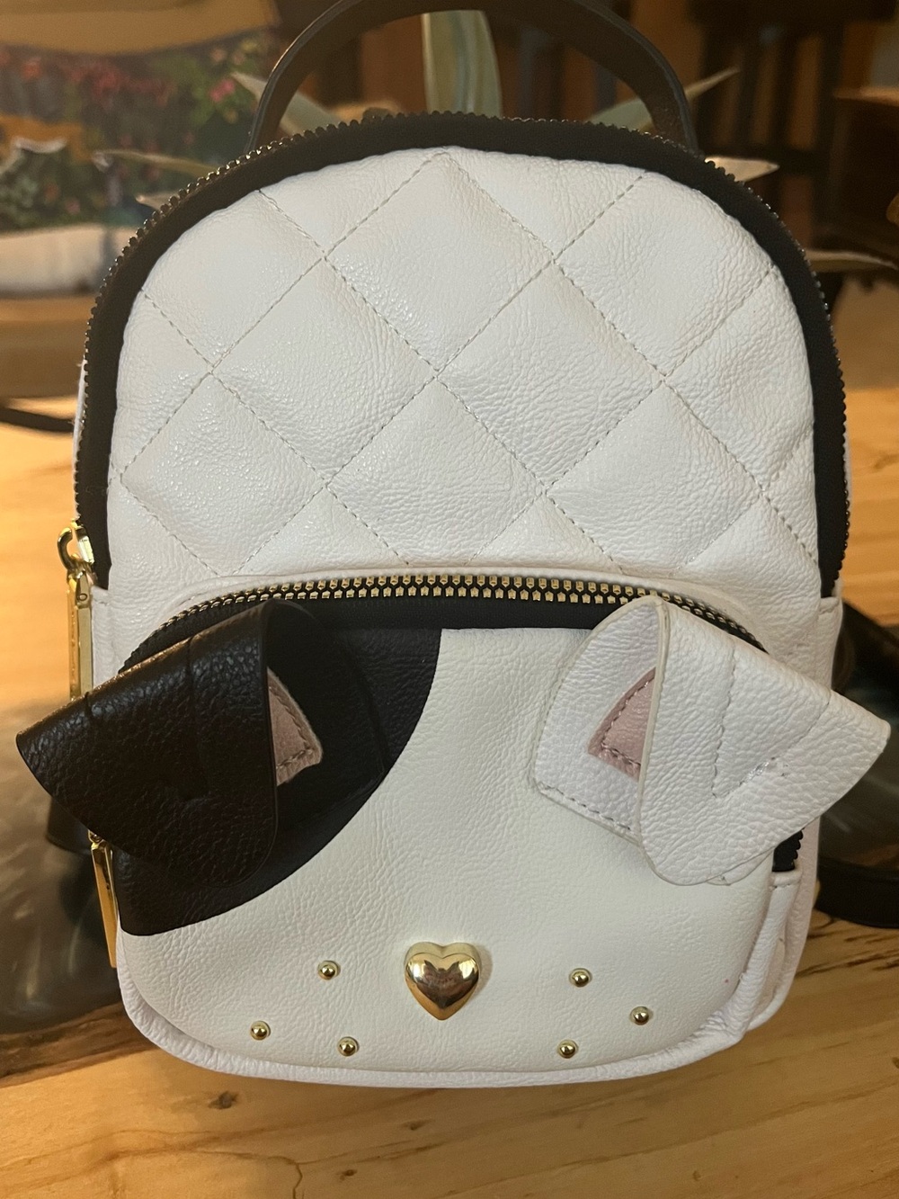 Betsey Johnson White Quilted Puppy Dog Mini Backpack with Black & Pink Dog Ears - Picture 2 of 13